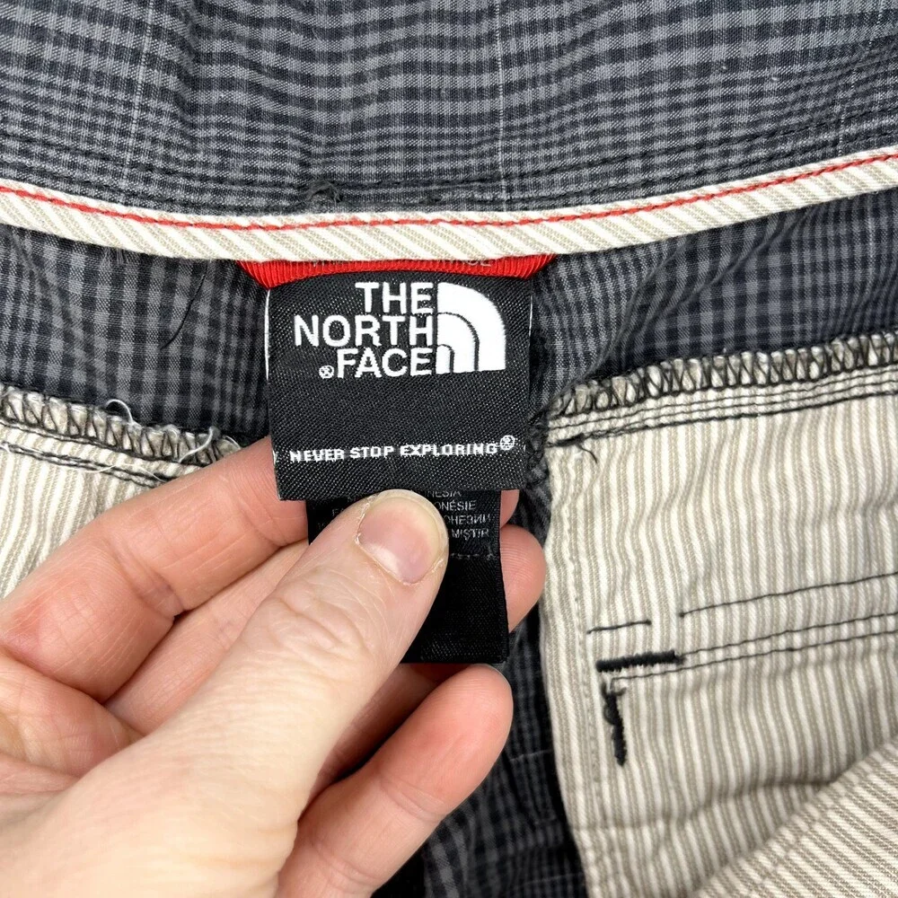 The North Face Mens Shorts 38 Grey Plaid Reflective Flat Front Button Fly Casual